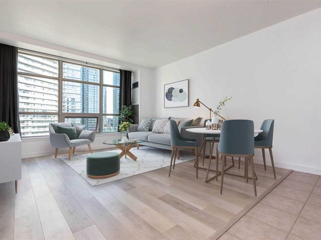 627 - 36 Blue Jays Way