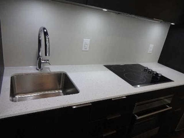 1809 - 170 Sumach St