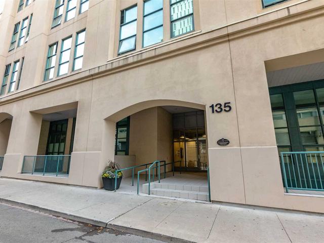 204 - 135 Dalhousie St