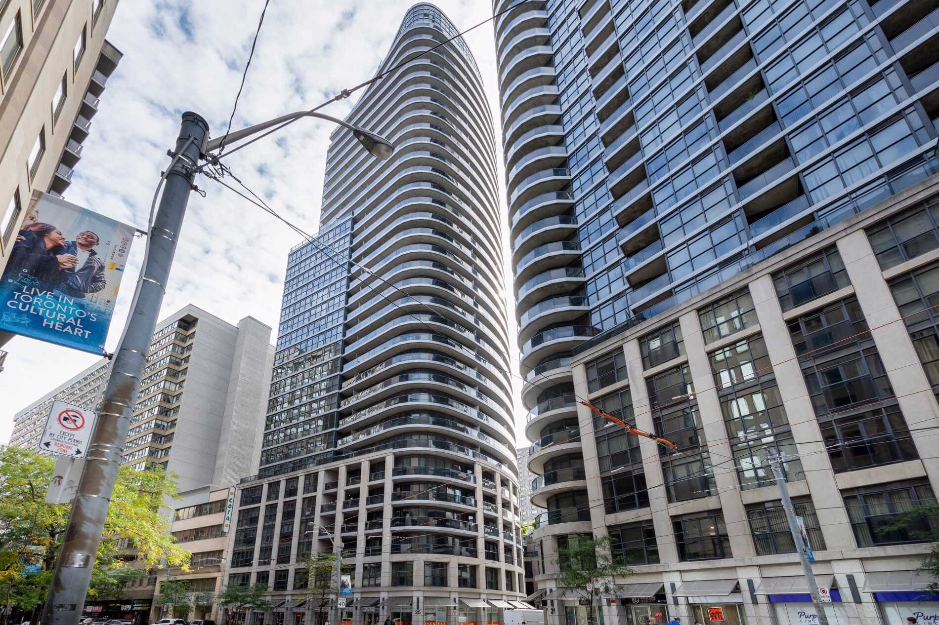 2003 25 Carlton St, Toronto Leased,