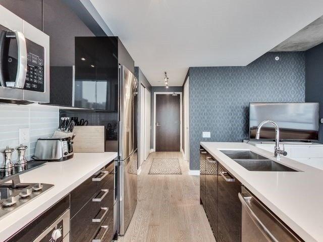 1107 - 11 Charlotte St