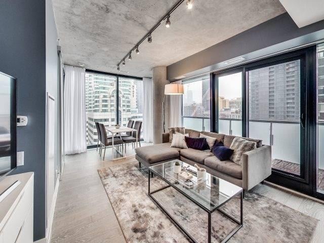 1107 - 11 Charlotte St