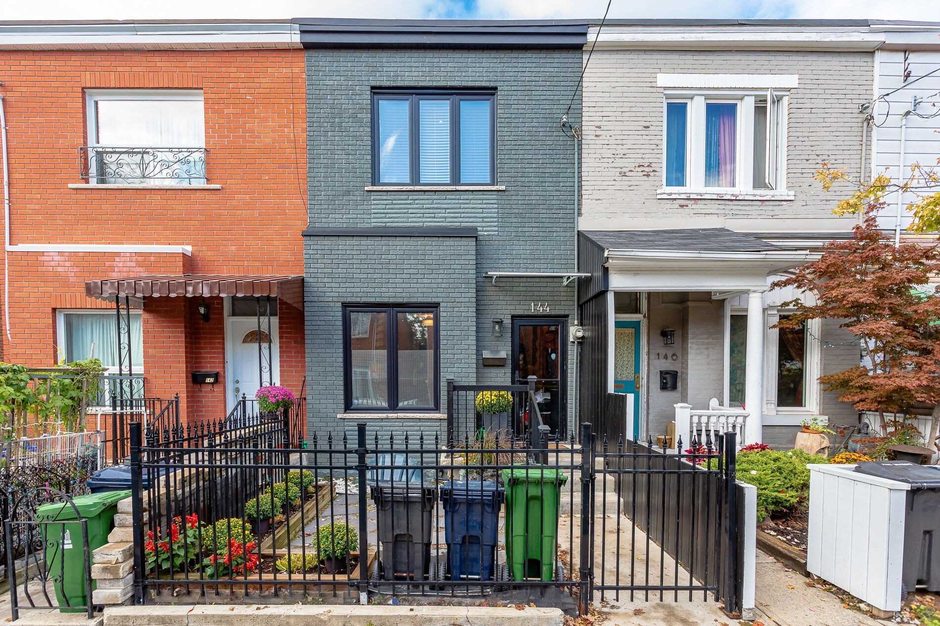 144 Manning Ave, Toronto Sold, C4944074 Condos.ca