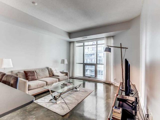 1522 - 36 Blue Jays Way