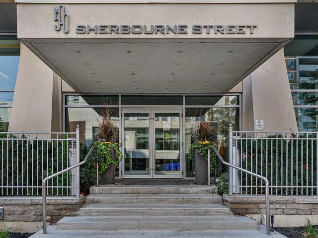 2507 - 500 Sherbourne St