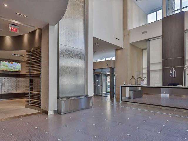 2507 - 500 Sherbourne St