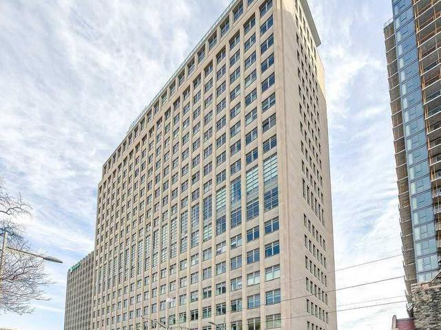 808 - 111 St Clair Ave W