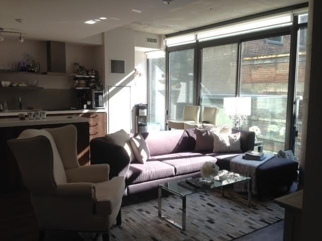 232 - 461 Adelaide St W