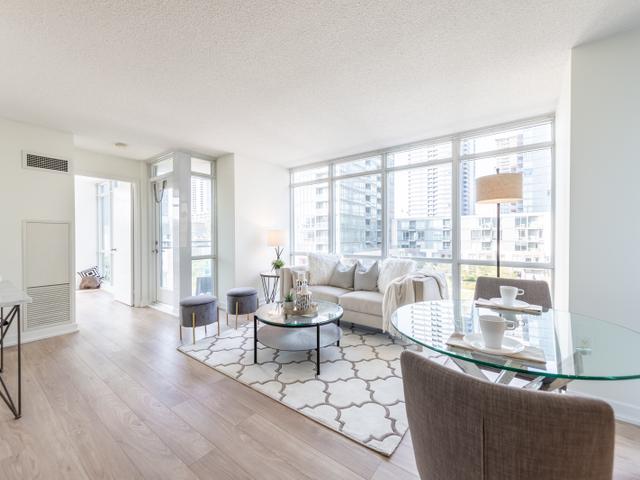 503 - 11 Brunel Crt