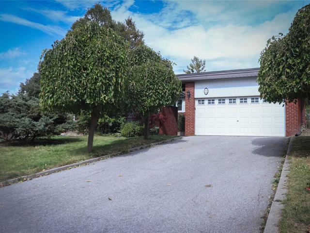 22 Deepglade Cres