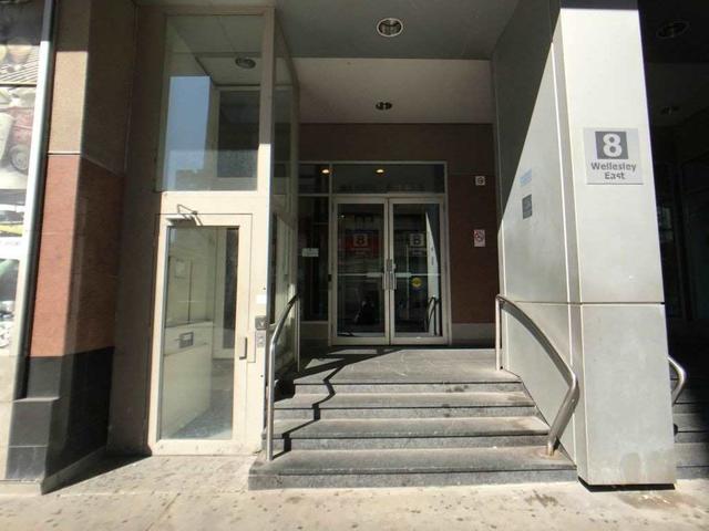 703 - 8 Wellesley St E