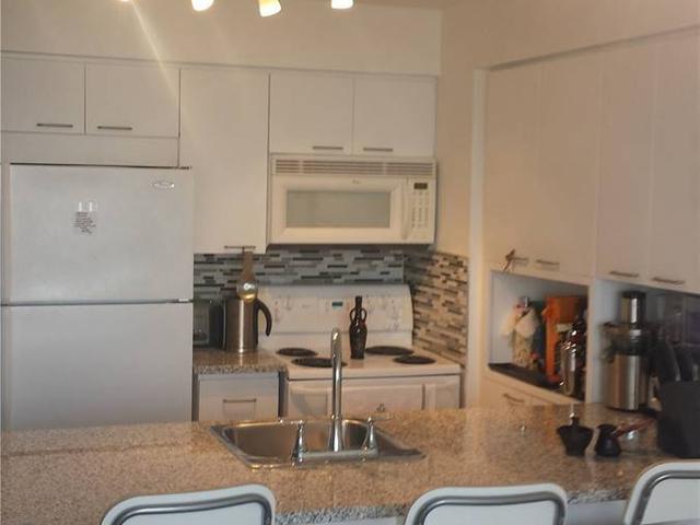 1101 - 255 Richmond St E