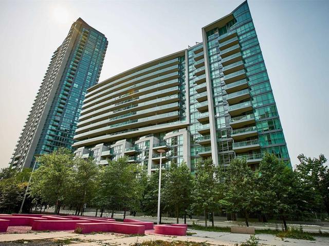 384 - 209 Fort York Blvd