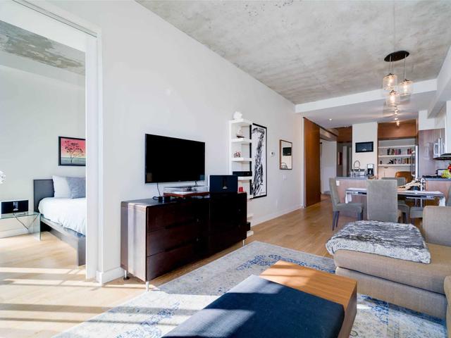 703 - 25 Stafford St