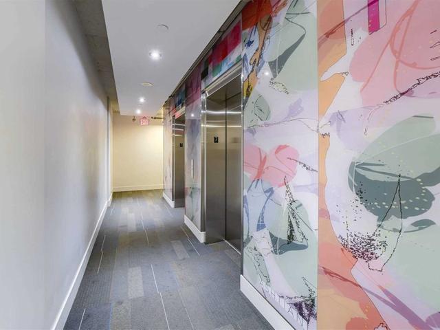 730 - 461 Adelaide St W