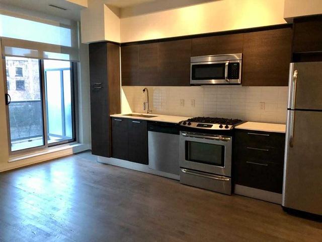 308 - 399 Adelaide St W