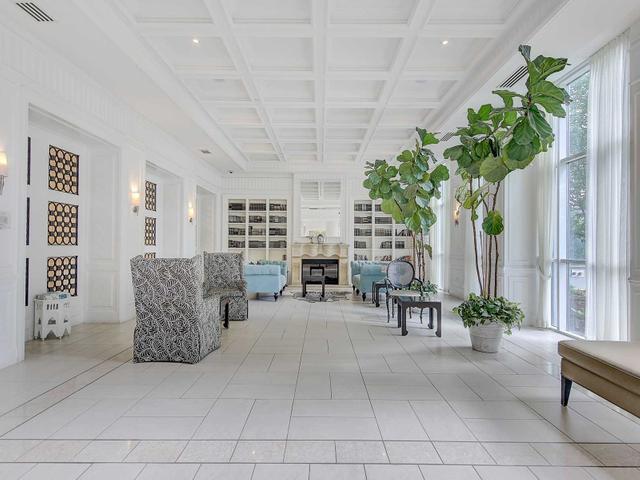 613 - 15 Greenview Ave