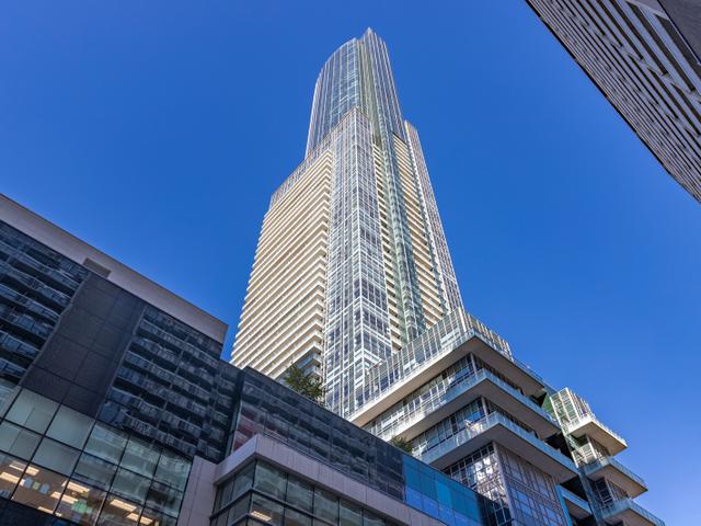 7510 - 388 Yonge St