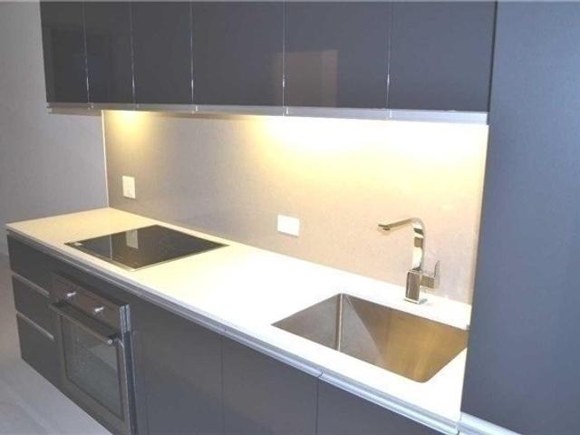 406 - 20 Gladstone Ave