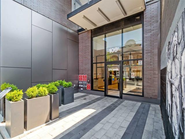 212 - 109 Ossington Ave