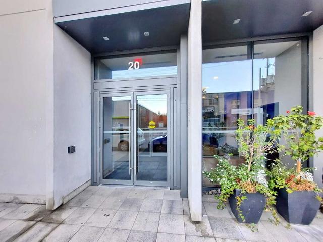 304 - 20 Gladstone Ave