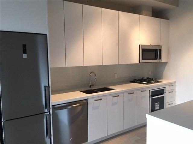 617 - 608 Richmond St W