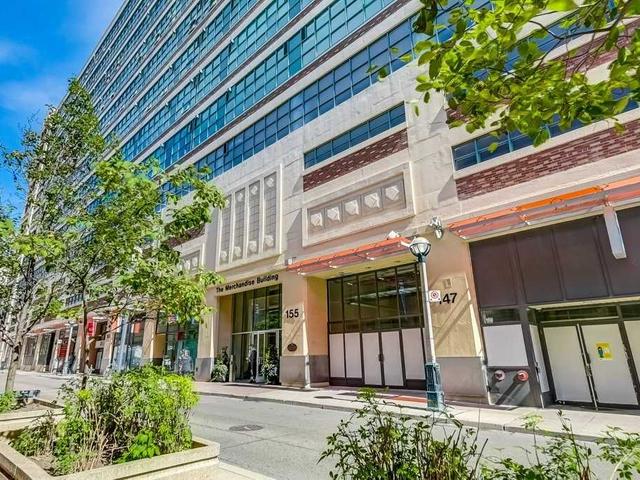 702 - 155 Dalhousie St