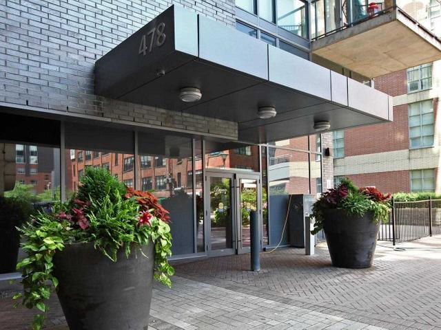 709 - 478 King St W