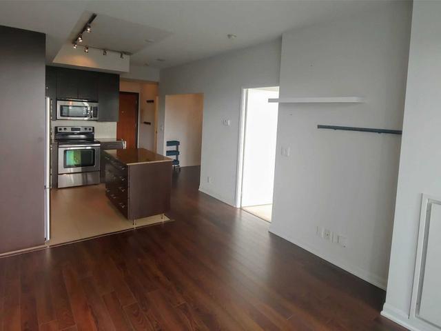 1505 - 500 Sherbourne St