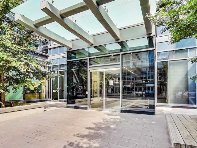 317 - 1030 King St W