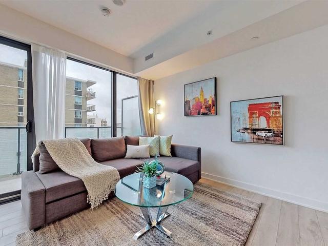 705 - 185 Roehampton Ave