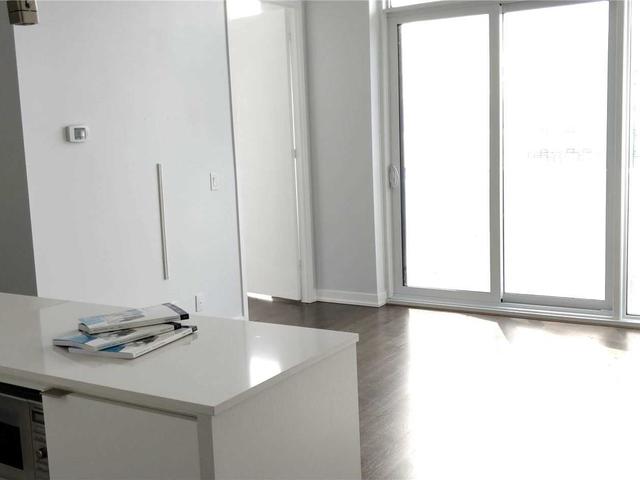 6901 - 100 Harbour St