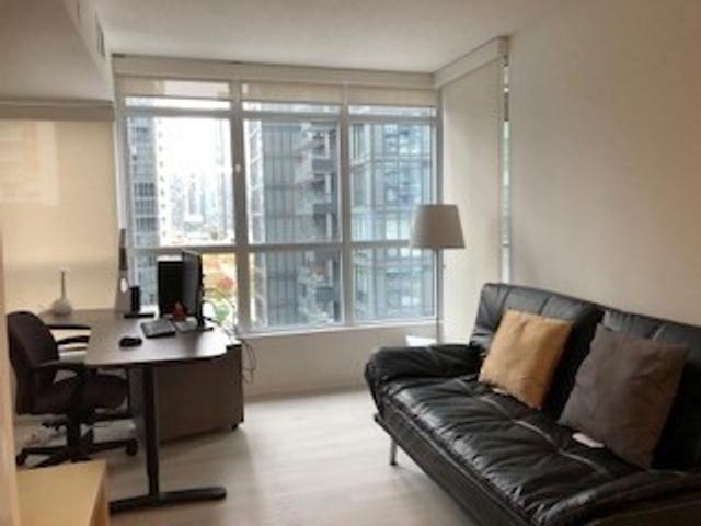 1008 - 80 Queens Wharf Rd