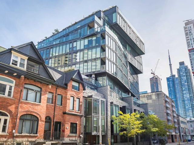 907 - 15 Beverley St