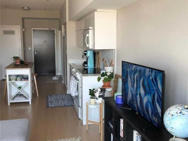 1019 - 151 Dan Leckie Way