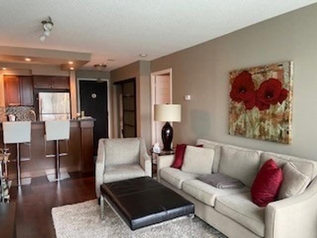 1112 - 51 Lower Simcoe St