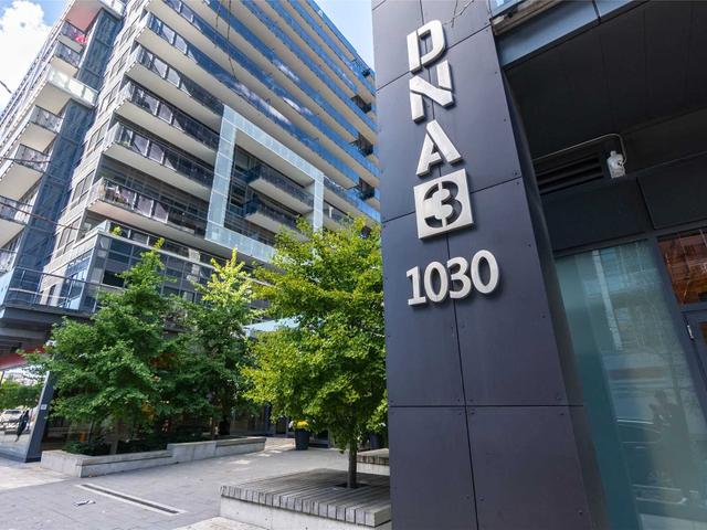 837 - 1030 King St W