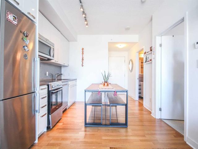 3903 - 295 Adelaide St W