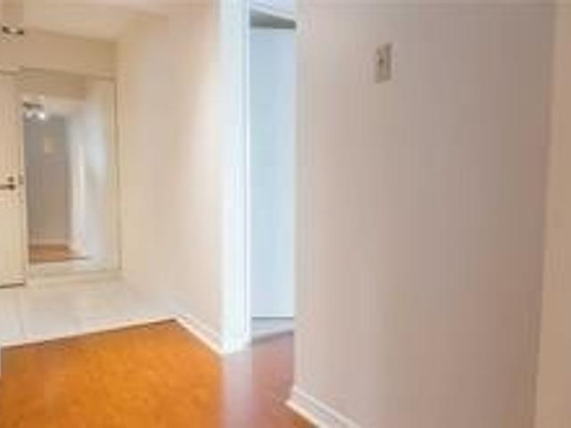 1105 - 65 Harbour Sq