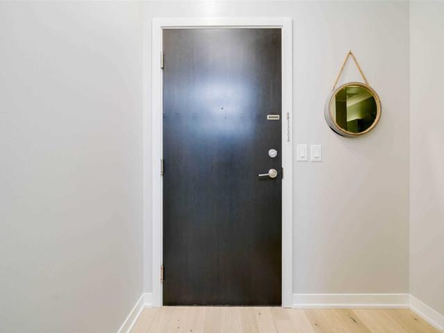 209 - 8 Gladstone Ave