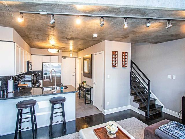 411 - 1029 King St W