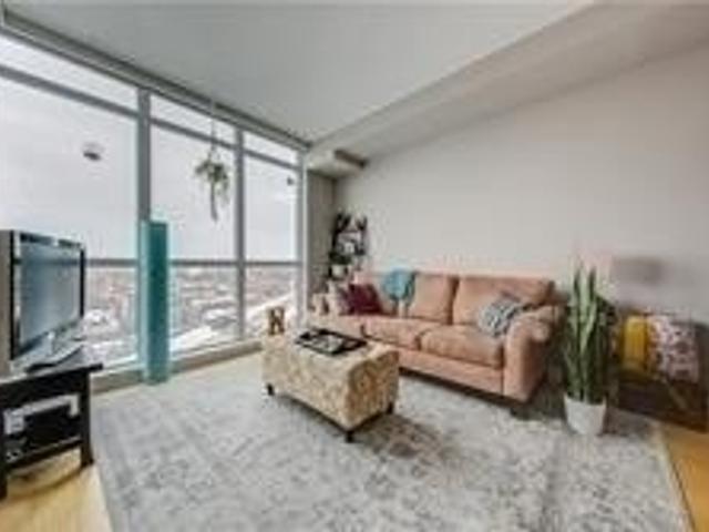 1412 - 1171 Queen St W