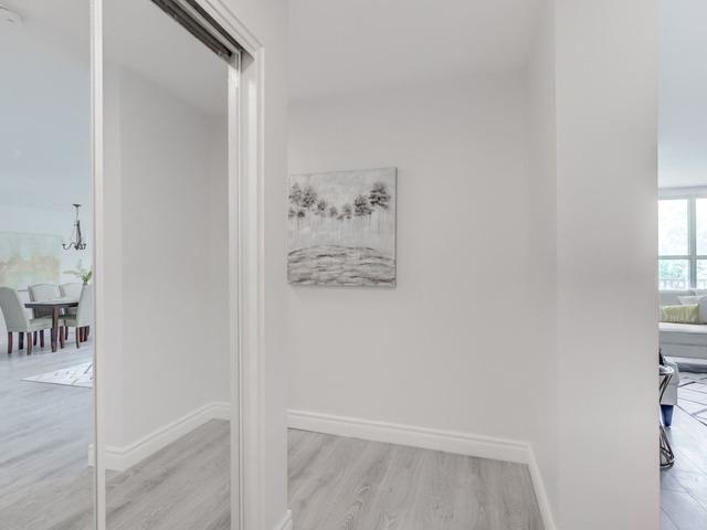 204 - 160 The Donway West