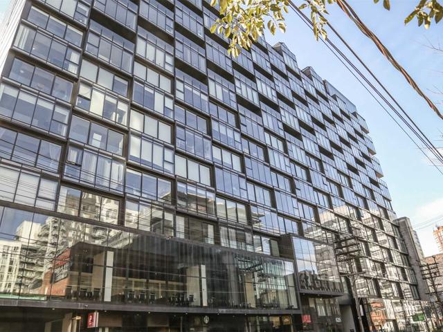 820 - 629 King St W