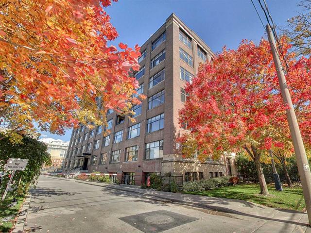 303 - 436 Wellington St W