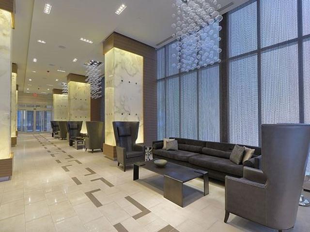 1105 - 300 Front St W