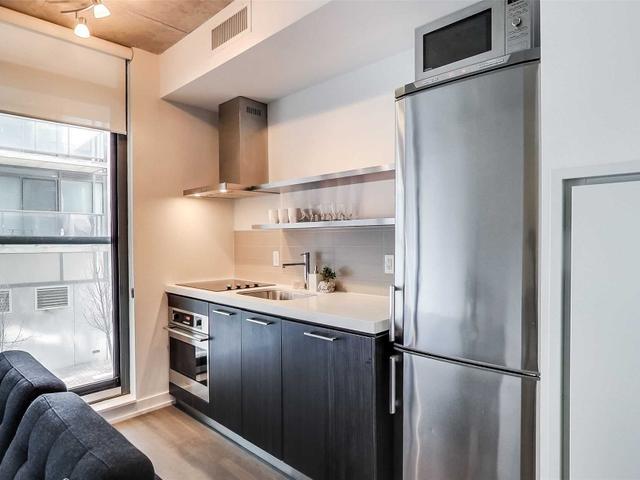 237 - 461 Adelaide St W