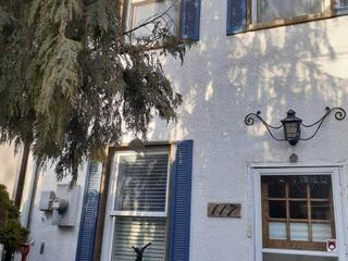 117 Trinity St