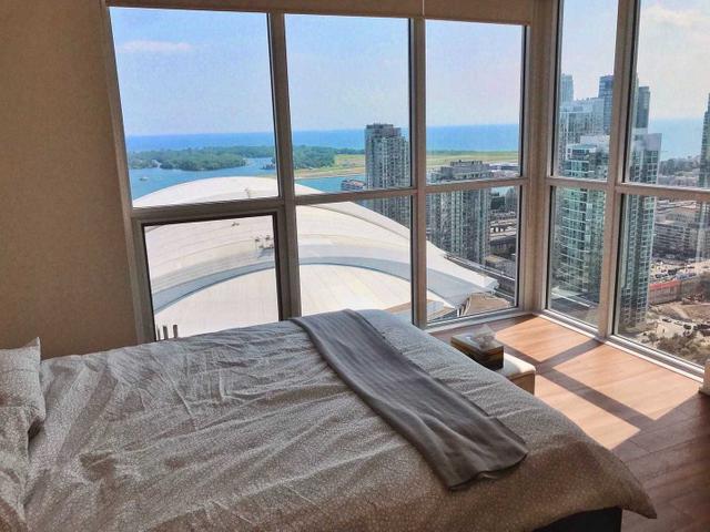 3712 - 300 Front St W