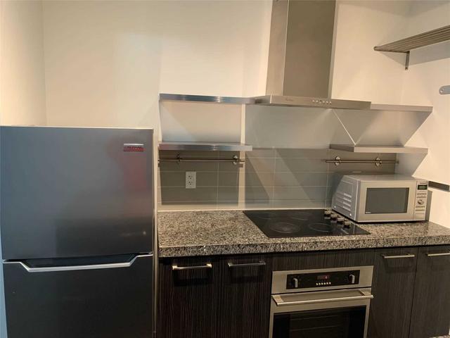 101 - 461 Adelaide St W